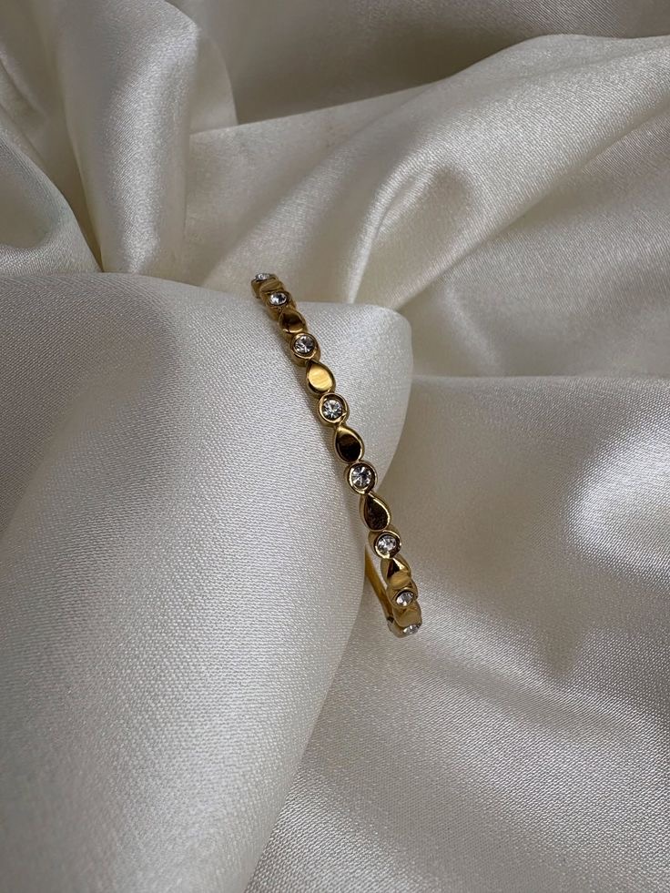 Luna Ring